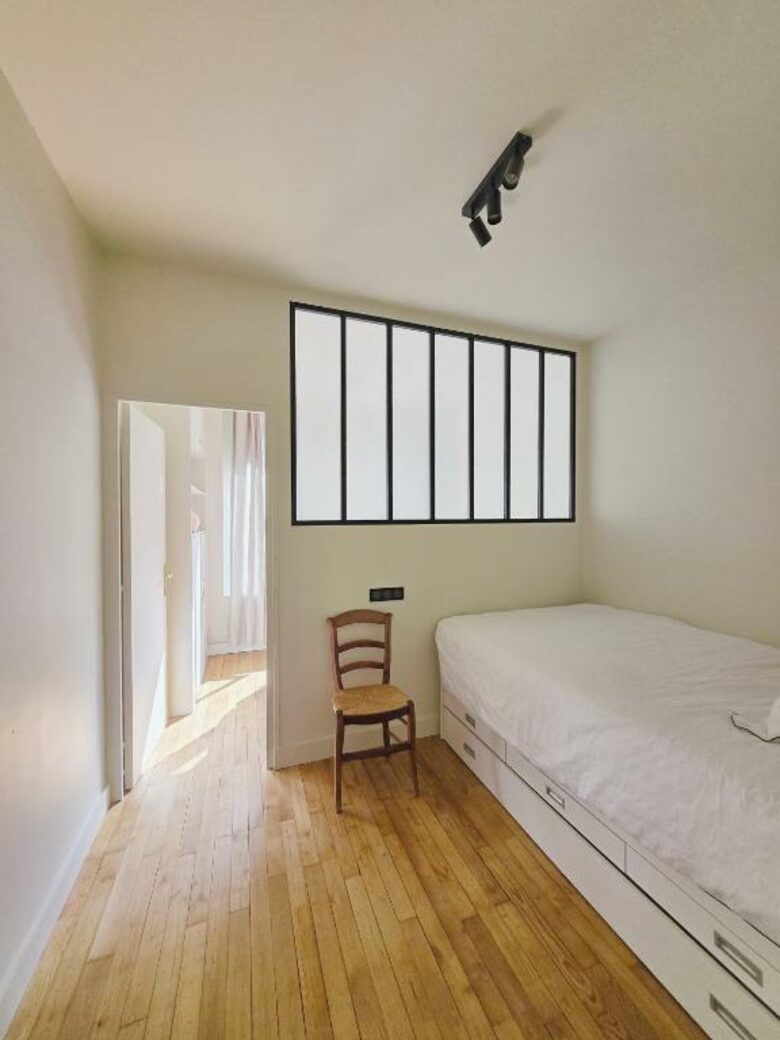Elegant Parisian Retreat Near Luxembourg Gardens - Paris, France