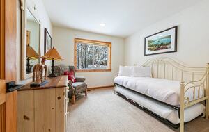 Bedroom 3, trundle bed