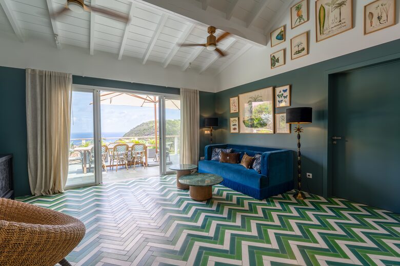 LIVING ROOM VILLA