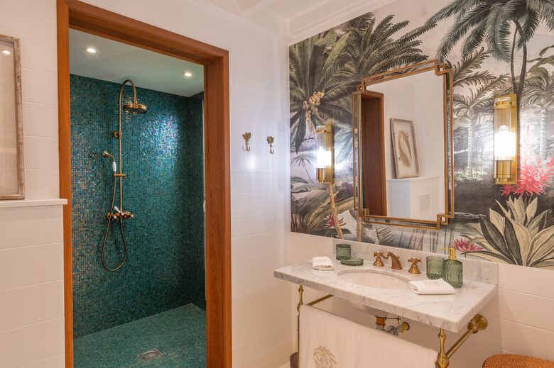 BATHROOM NINA LODGE