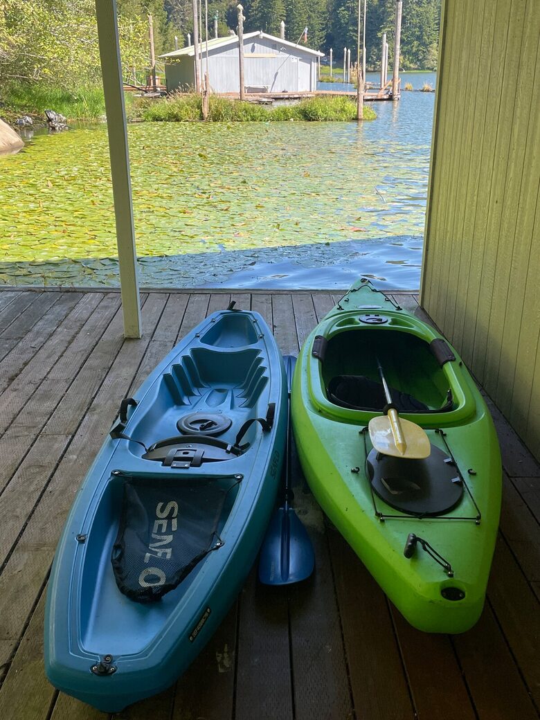 South Tenmile Lake Waterfront Retreat - Lakeside, Oregon