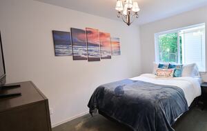 South Tenmile Lake Waterfront Retreat - Lakeside, Oregon