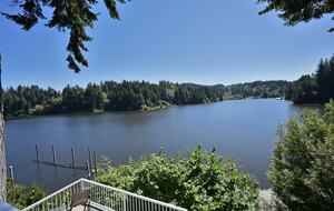 South Tenmile Lake Waterfront Retreat - Lakeside, Oregon