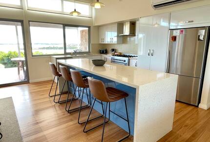 Bushland Elegance on Pelican Lagoon - Pelican Lagoon, Australia