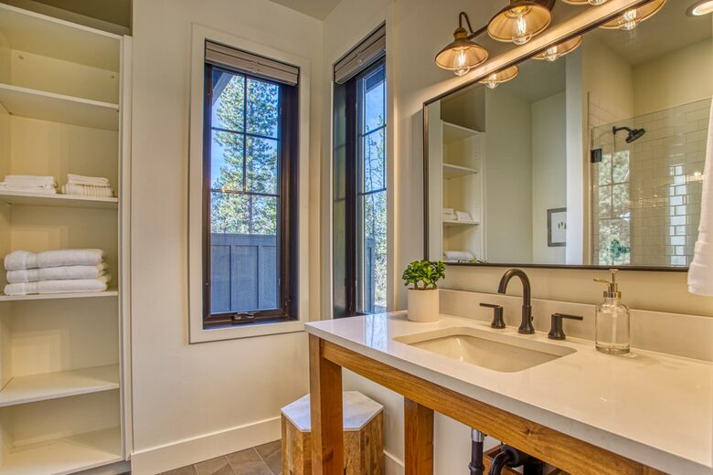 A Luxe Sunriver Family Retreat - Bend, Oregon
