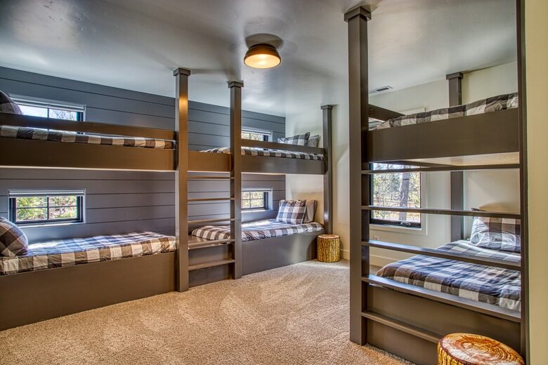 A Luxe Sunriver Family Retreat - Bend, Oregon