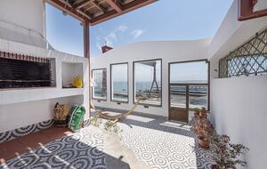 Charming Riverside Retreat with Stunning Tagus Views - Cacilhas, Portugal