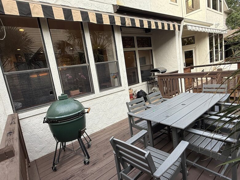 Elegant Family Escape in Houston’s Camp Logan - Houston, Texas