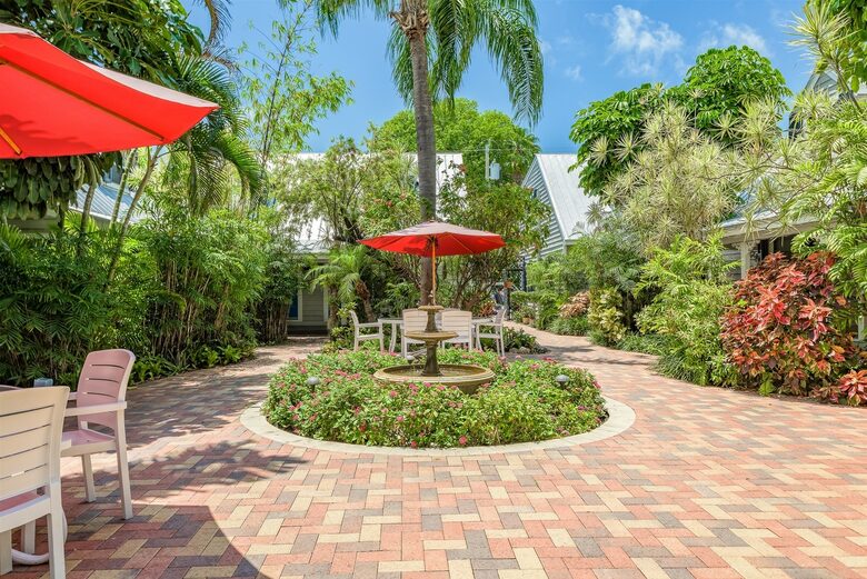 Tropical Elegance with Private Spa Escape - Key West, Florida