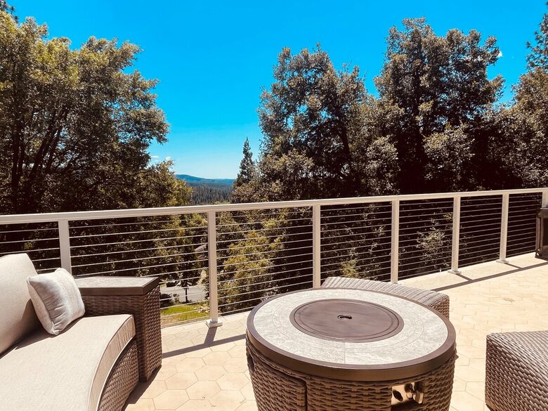 Quaker Hill Hideout | Renovated Forest Retreat Near Scotts Flat Lake - Nevada City, California