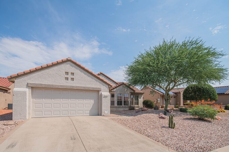 Charming Arizona Retreat with Private Yard - Surprise, Arizona
