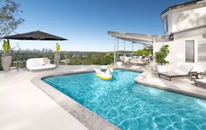 Hilltop Haven with City Views - Brisbane, Australia
