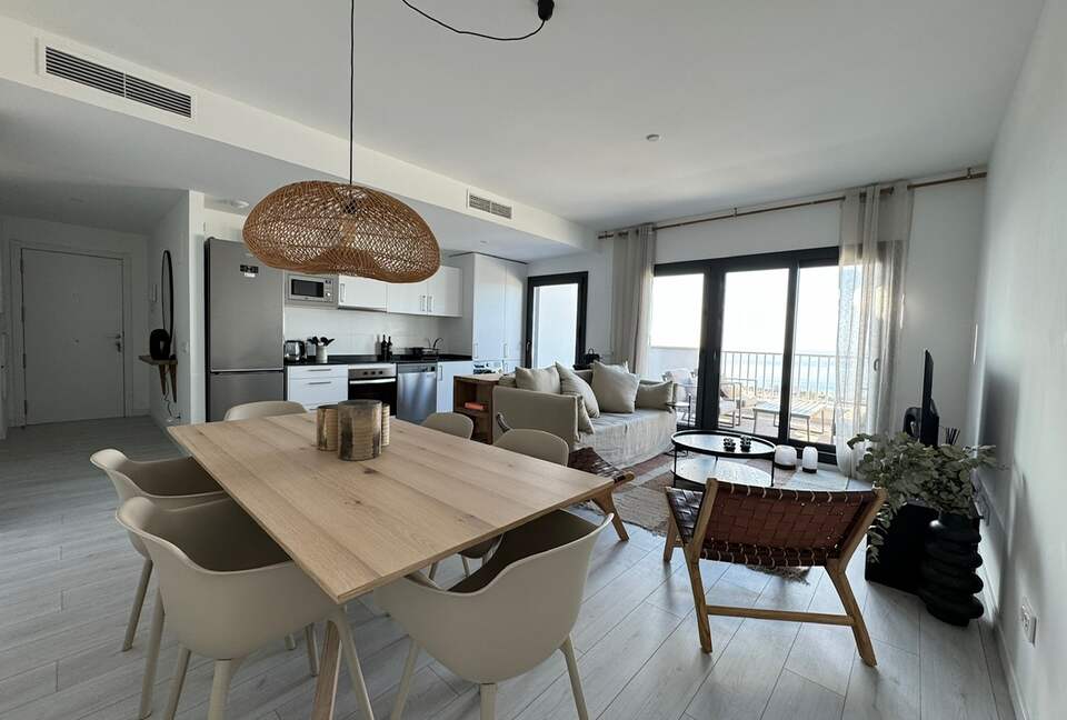 Dining area for 6