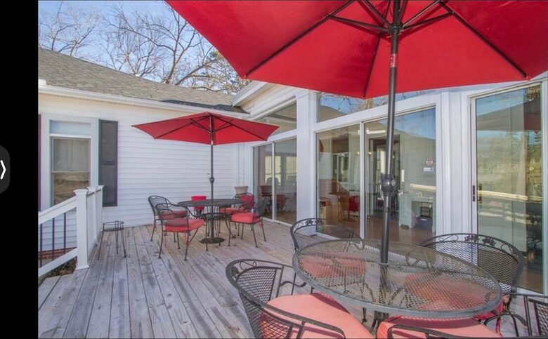 Historic Charm Meets Modern Comfort in Downtown Anderson - Anderson, South Carolina