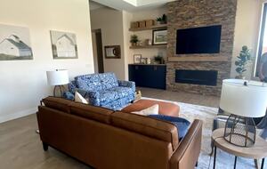 Cozy Red Rock Getaway with Outdoor Living & Pool - Ivins, Utah