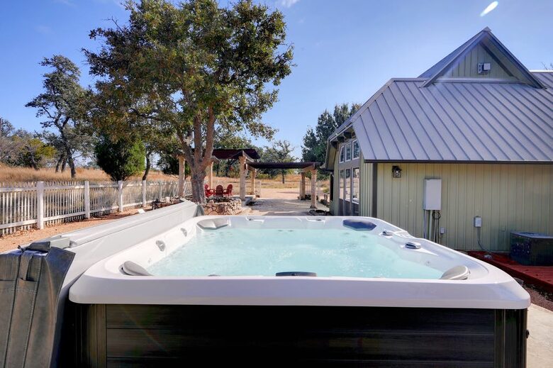 Charming Countryside Retreat near Fredericksburg - Fredericksburg, Texas
