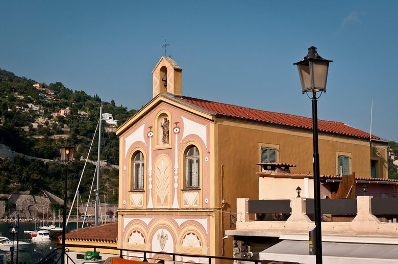 16th Century Apartment - Steps from the Sea - Villefranche-Sur-Mer, France