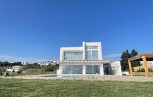 Coastal Villa with Pool & Sea Views - Sciacca, Italy