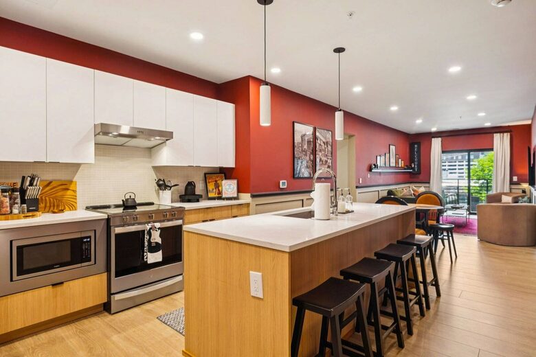 Southern Comfort | Downtown Nashville Luxury - Nashville, Tennessee
