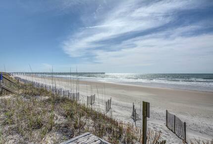 Oceanfront- Heated Pool! Private & Hot Tub - North Topsail Beach, North Carolina
