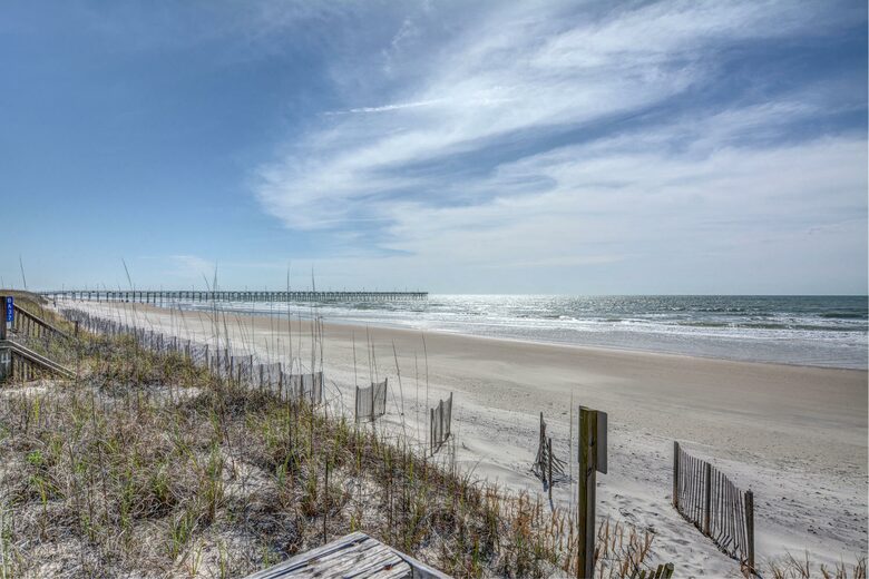 Oceanfront- Heated Pool! Private & Hot Tub - North Topsail Beach, North Carolina