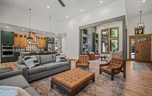 Handcrafted Comfort in Oregon’s High Desert - Sunriver, Oregon