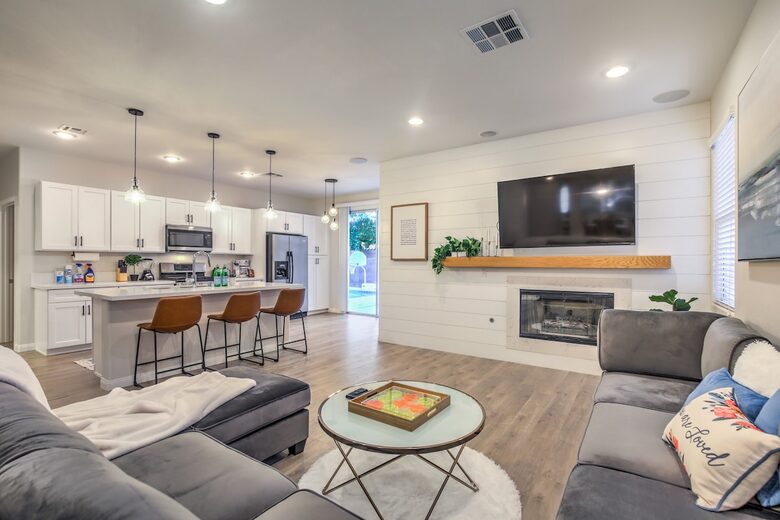 Elegant Retreat Near the Strip - Henderson, Nevada