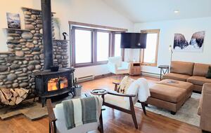 A Private 2-Acre Retreat at the Edge of the Tetons - Jackson, Wyoming