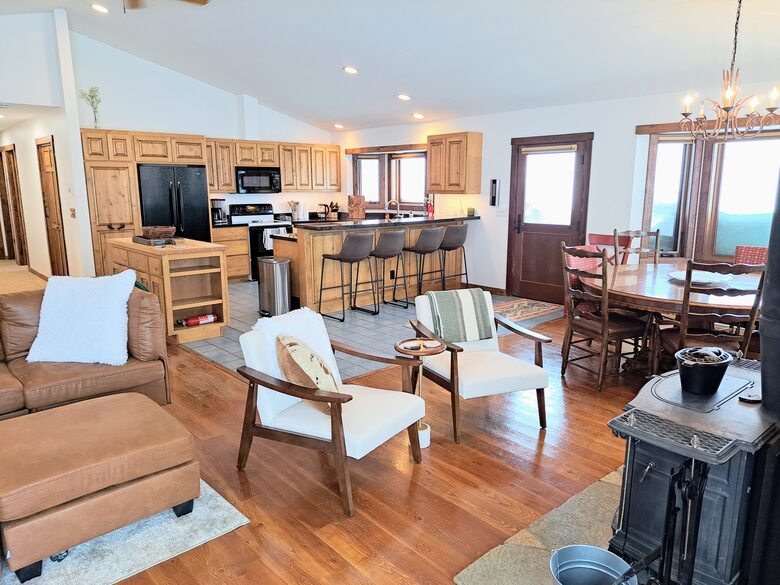 A Private 2-Acre Retreat at the Edge of the Tetons - Jackson, Wyoming