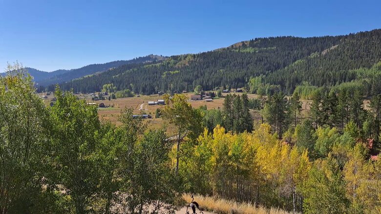 A Private 2-Acre Retreat at the Edge of the Tetons - Jackson, Wyoming