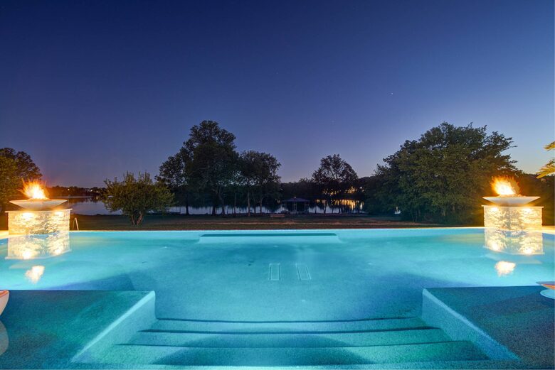 ABOVE - Lakeside Oasis Estate - Gallatin, Tennessee