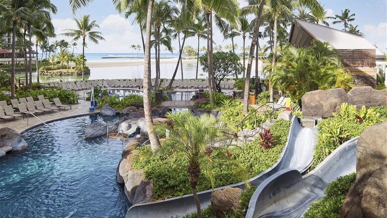 Hilton Honolulu Studio Above Waikiki Beach - Honolulu, Hawaii