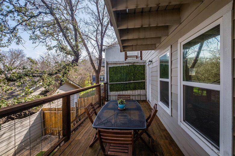 Serene Twinberry Townhome | A Refined Retreat in Westlake Hills - Austin, Texas