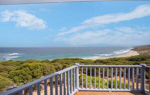"The Yallingup Beach House" - a panoramic surf & sunset retreat - Yallingup, Australia