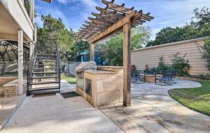 Unwound at Canyon Lake | A Refined Canyon Lake Escape - Canyon Lake, Texas