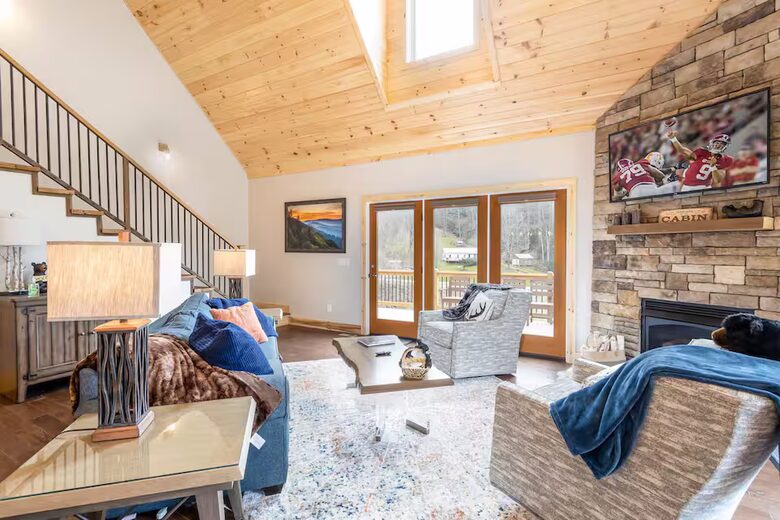 Creekside Comfort in the High Country - Vilas, North Carolina