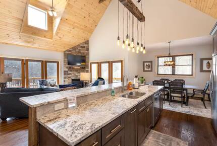 Creekside Comfort in the High Country - Vilas, North Carolina