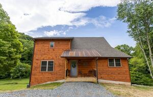 Creekside Comfort in the High Country - Vilas, North Carolina
