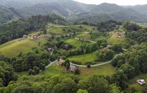 Creekside Comfort in the High Country - Vilas, North Carolina