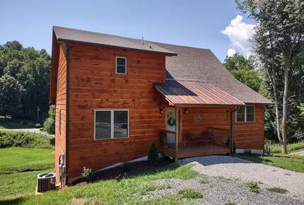Creekside Comfort in the High Country - Vilas, North Carolina