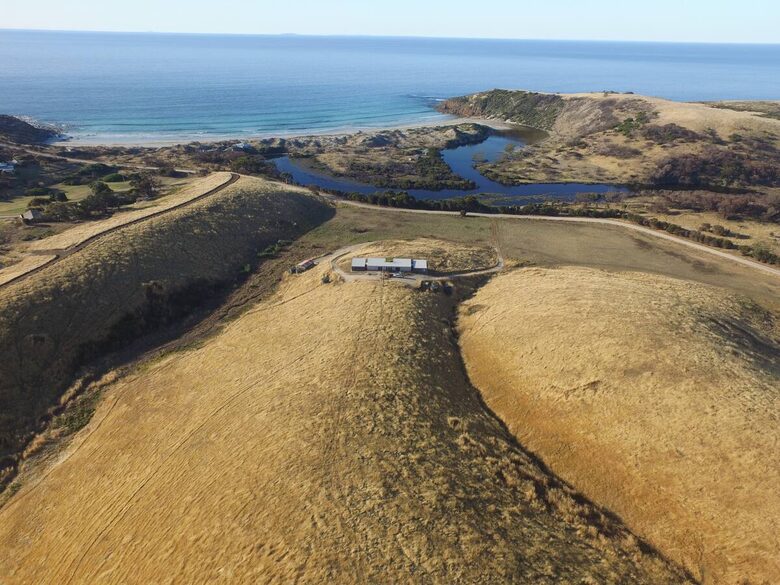 Middle River Beach House - Kangaroo Island, Australia
