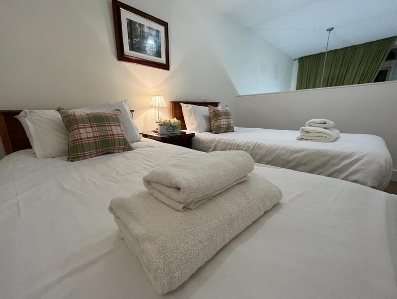 The Classrooms, Loch Ness Abbey, Pool & Spa - Fort Augustus, United Kingdom