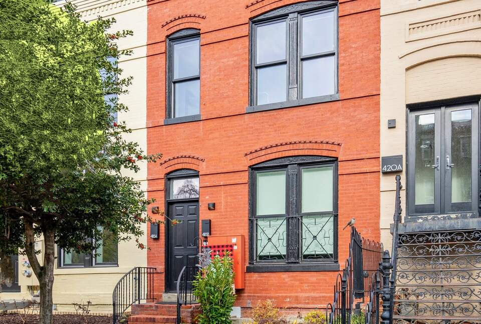 Capitol Hill Charm with Modern Comfort - Capitol Hill, Washington DC