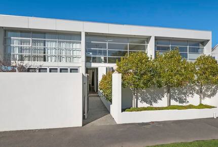Urban Loft-Style Living Near Hagley Park - Christchurch, New Zealand