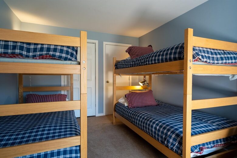 Warm and Welcoming Stratton Getaway - Stratton, Vermont