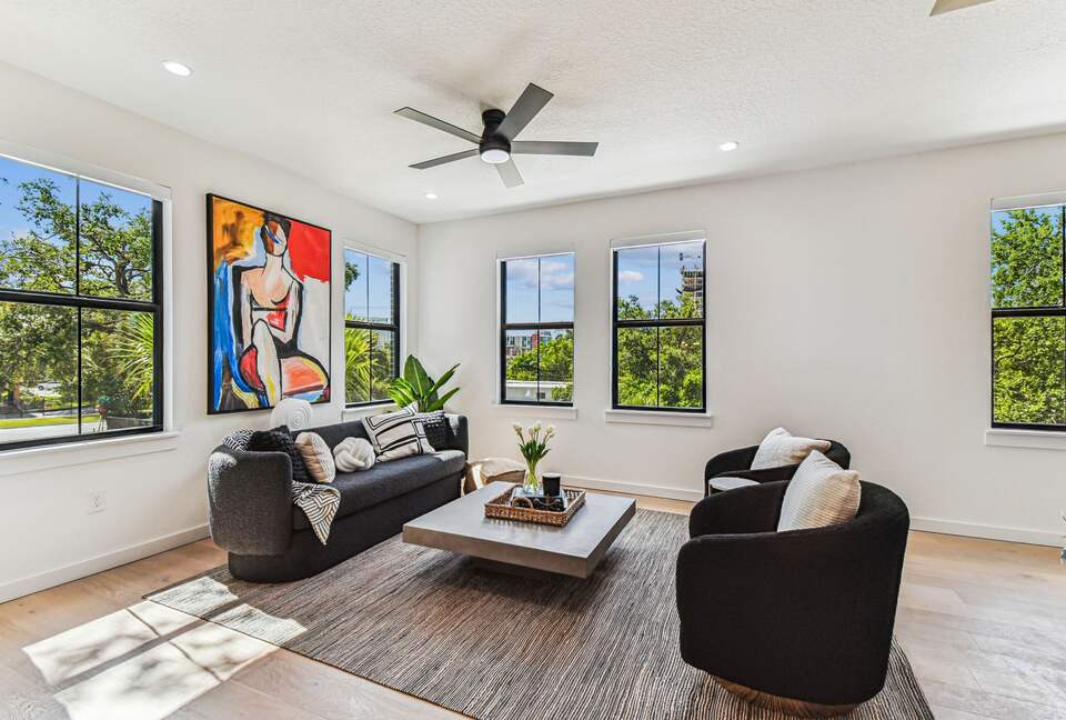 Skyline Terrace Retreat in Historic Ybor - Tampa, Florida