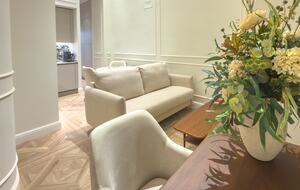 Elegant Apartment in a Historic Seville Palace Near Cathedral - Seville, Spain