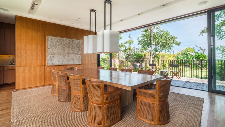 Modern Balinese Masterpiece by the Sea - Kabupaten Badung, Indonesia