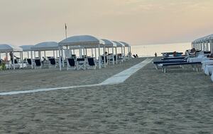 Forte dei Marmi Villa with Independent Guest Residence - Forte Dei Marmi, Italy