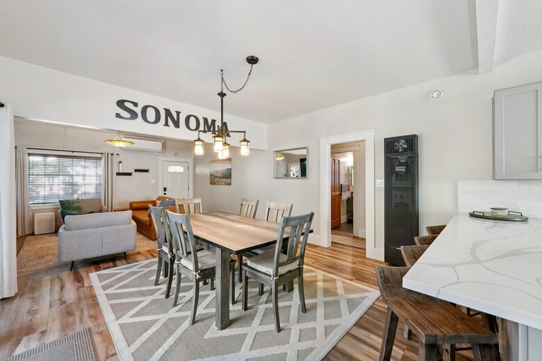 Wine Country Retreat Across from Spring Lake - Santa Rosa, California
